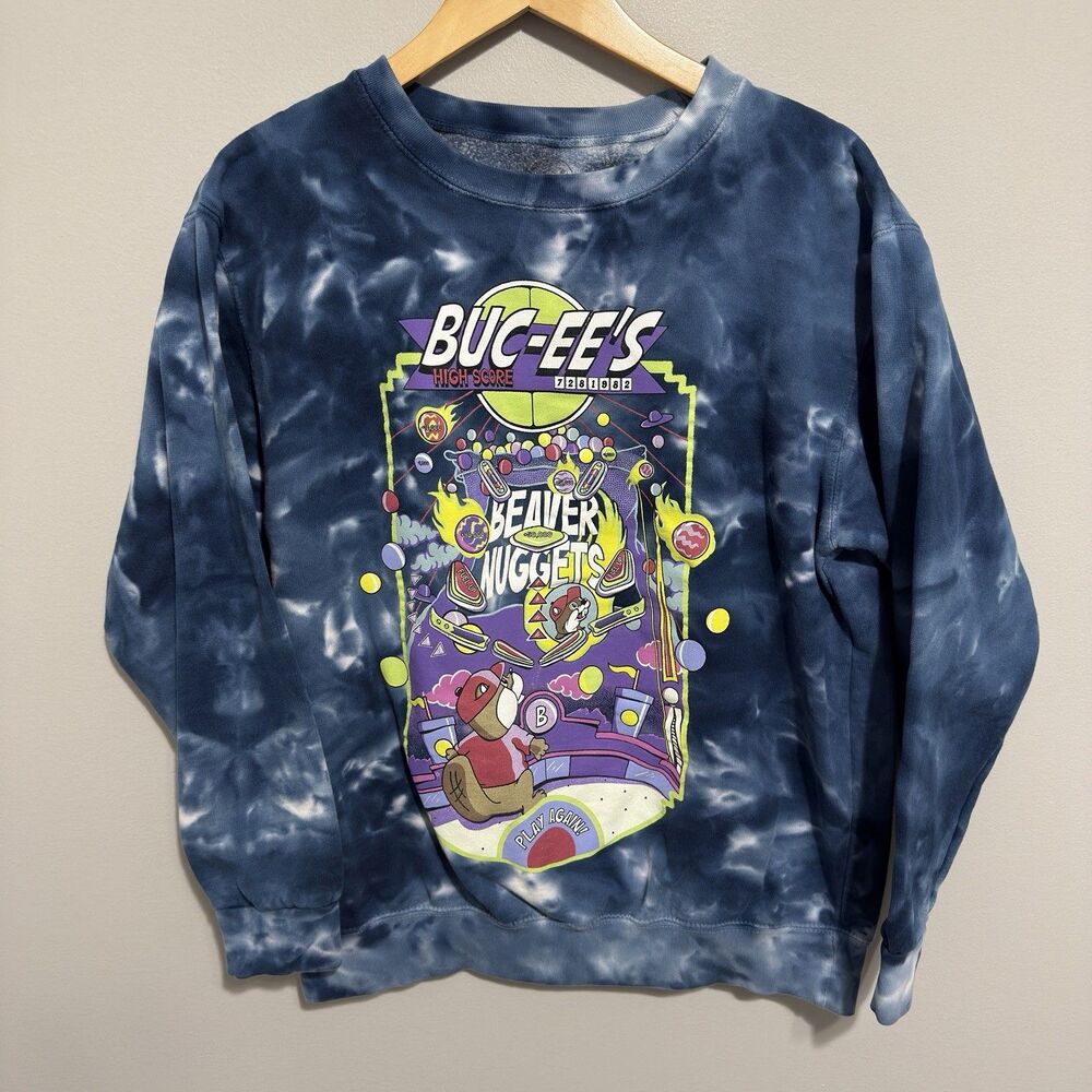 Buc-ees Sweatshirt Adult Medium Blue Tie Dye Pinball Arcade Bucees Beaver